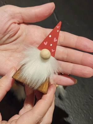 An old video but one of my favorites. I made little Valentine gnomes from scrap 2x4s. I love making wooden gnomes! There's so many ways to create them for every holiday! #onthisday #diydecor #tieredtraydecor #woodgnome #woodengnome #gnome #gnomies #diygnome #valentinesdaycraft #springcrafts #diycraft #woodcraft 