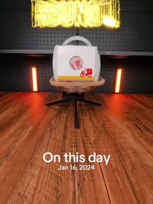 #onthisday Burger Vs Toyguns! #gelblaster #orbeez #toygun #gelballblaster #gelball #tiktokmademebuyit #TikTokShop 