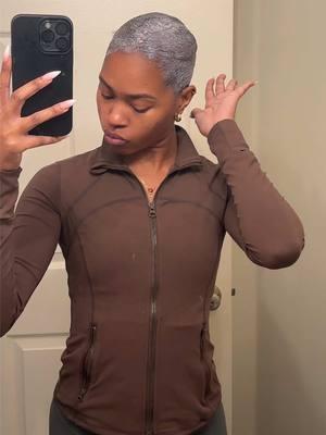 show my mama some love @Tab of Fab🤣🤩 ♥️ thank you mama!  #pixiecut #shorthair #fingerwaves #blackgirlhairstyles #MomsofTikTok 