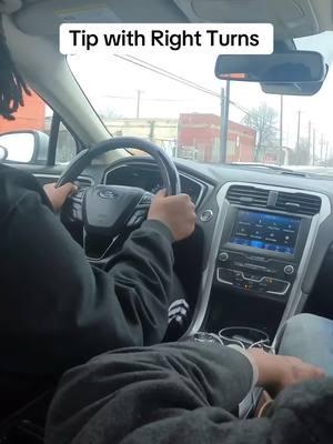 Handover hand technique works better when your head is facing the direction you want that vehicle to go not gonna be any good looking straight ahead. The hands are gonna do what they’re supposed to trust them #StudentDrivers #RightTerms #DrivingInstructor #Detroit #mrroadready #tiktokpartner 