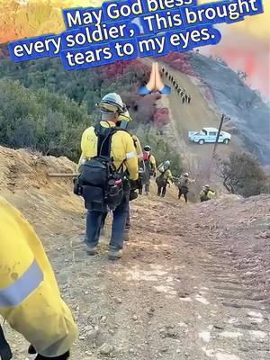 #wildlandfirefighter #firefighter #4you #firefighter #hotshots #wildfire #photogallery #Summer #foryou #news #wildfires #california #losangeles #fire #tik #foryourpage 