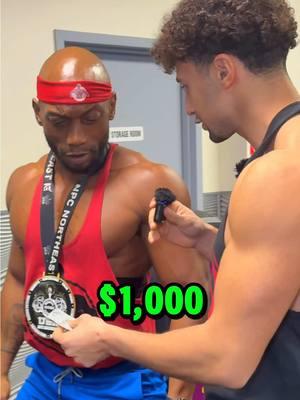 Can this bald boy beat me for $1,000💪🏽⁉️ @Dr Cal - Calorie Tracker    #gym #viral #challenge #trend #fitnesschallenge #mrbeast #winmoney #win #money #pullup #workout