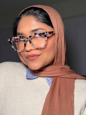 3 game changing glasses hacks that will make every day easier @Bushra wears Romy in Ivory Tortoise #Eyebuydirect #Glasses #GlassesProblems #GlassesHacks #GlassesTips