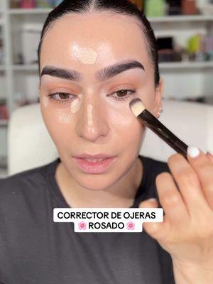 Corrector de ojeras ROSADO🌸 que opinas?? 👀 #pinkconcealer #concealerhack #hudabeauty #ojerasoscuras #ojerastips #maquillaje 