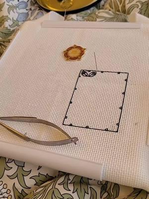 Counting is Harddd #blackwork #countedblackwork #countedcrossstitch #embroidery #sca #eastkingdom #concordiaofthesnows 