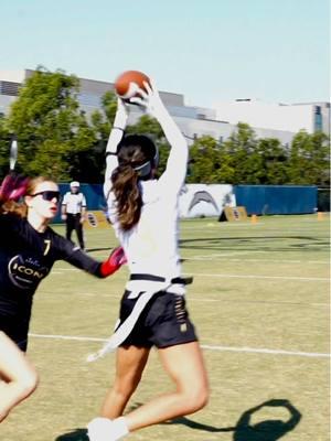 @Kena to @sophie 🤍 for the #touchdown for #conquer at the @Oakley ICON Championship #flagfootball #femalesinflag 