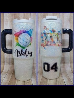 #christmasgifts #christmasorders #volleyball #volleyballplayer #volleyballgirl #customtumbler #smallbusinessowner #followmeoninstagram #inspireddesignsbymel