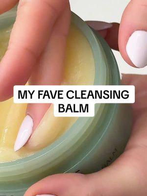 This one goes out to all my fellow fig freaks: the beloved (and previously sold out) Green Fig Cleansing Balm from @ELEMIS #elemispartner is BACK exclusively at @sephora and on Sephora.com. I, for one, will be stockpiling it in mass quantities. You know… *just in case* it sells out again. (Not to be dramatic but it was seriously my favorite and I was devastated when it disappeared.) Makeup melting magic in a deliciously juicy scent. What more could a girl ask for??  #sephora #sephorasquad #makeupmeltdown