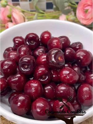 Cerezas 🍒 como me encanta comerlas así son riquísimas 😋👍#cerezas #recetas  #fyp  #comidacaseras  #TikTokShop 