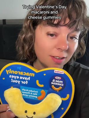 Trying the Valentine's Day macaroni and cheese gummies #traveler #stephandclover #stephtravels1 #nomad #solofemaletraveler #macaroniandcheese #gummies #tryingcandy #macandcheesegummies 