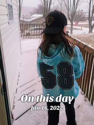 #onthisday #58pittsburghpredators #girlshockey #shesmyyellow #imherbiggestfan #dadsoftiktok #roadto10k #single #pittsburghpa #armyveteran #wintersucks #memories @Hockey.player 