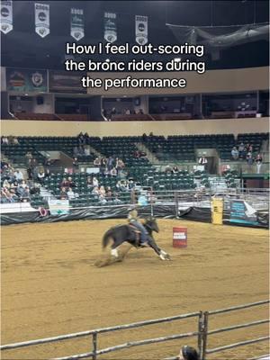 Ohhh I could tell she was about to go off lol😅 #barrelhorse #rodeohorse #barrelracing #aqha #rodeo #barrelracer #western #equestrian #horse #horsesoftiktok #horsetok #rodeotok #wprarodeo #prorodeo #collegerodeo #barrelracerland #rodeofail 