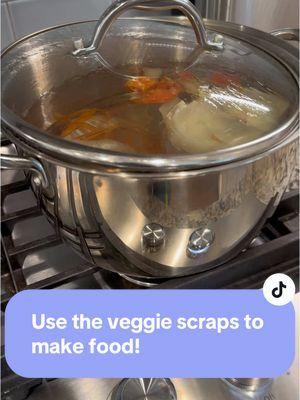 Make vegetable stock from scratch using veggie scraps and water! Easy, delicious, and practically free! #budgetmeals #cheapmeals #mealsonabudget #budgetrecipe #EasyRecipe #homemade #vegetables #scrappycooking #soup #daveramseybabysteps 