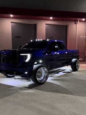 Do you love this Denali? #lgnd #gmc #lgndsupplyco #denali #duramax #lifted #diesel #vinylwrap #americanforce 