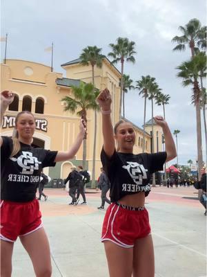 Practice time!! #diml #cheer #uca #collegecheer #uca2025 #ucacollegenationals #cheerleading #uda #udacollegenationals #paperplanesdance 