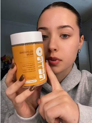 These gummies are my favorite right now! 🍑 @O Positiv  #opositiv#opositivehealth#gummyvitamins#glowingskin#glowingskingummies#healthyskin#tiktokshopfinds#tiktokshophealth #opositivevitamins 