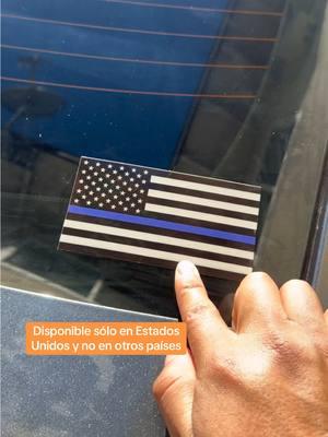 bandera con linea azul,  bandera linea azul, direccionales de bandera, muestra tu apoyo, bandera con linea azul bandera con linea azul MUESTRA TU APOYO A LA COMUNIDAD DE POLICIAS CON ESTA BANDERA DE LA LINEA AZUL. #TikTokShop #latinos #policia #patrulla #policía #respeto #apoyo  #comunidad #policía #bandera #línea #azul 