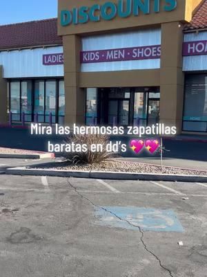 Mira las hermosas zapatillas baratas en dd’s 💖💖 #ddsdiscountsfinds #ddsdiscounts #moda #tendecia #fyp #tiendas #shopping #zapatillas #shoes #paratii #👠 