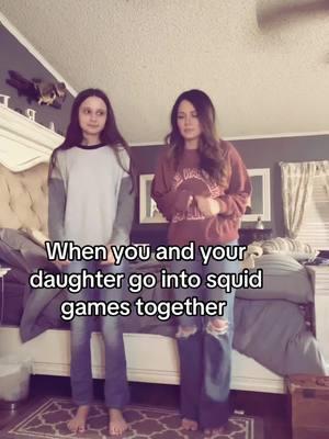 It’s like when you and your siblings are getting in trouble and your mom tells you to shut up #ilose #imout #mother/daughter #foryou #squidgames #millennial #fyp #fypシ゚viral 