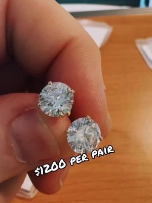 4 ctw lab diamond studs with IGI certs E VS1 #labstuds #labdiamondstuds #diamondstuds #diamondearrings 