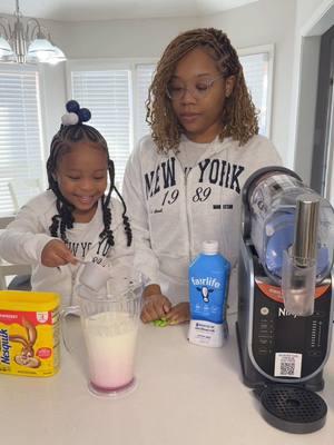 & Just like that we unlocked a new level of drink making🤣🤣 We got  Wendy’s Strawberry Frosty at home🍓#ninjaslushi #ninjaslushirecipes  #ninjakitchen #viralcreators  #Delaneydream@Ninja Kitchen @Reddi-wip @fairlife  