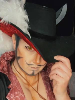 Being protective of Perona or Uta #draculemihawk #mihawk #mihawkonepiece #mihawkcosplay #onepiece #onepiececosplay #hawkeyemihawk 