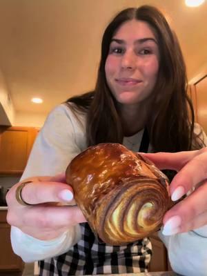 I followed @Jesha recipe! Still have so much to learn but they were delicious!  Here is the link to the recipe: https://sourdoughjesha.com/how-to-make-sourdough-croissants/ #sourdoughcroissant #sourdough #sourdoughcroissants #chocolatesourdoughcroissant #chocolatecroissant #sourdoughstarter #fyp 