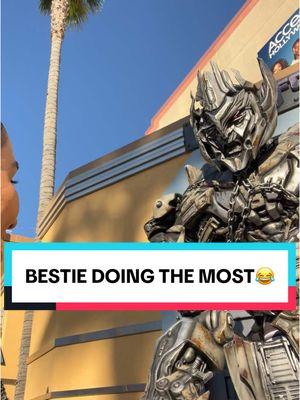 Bestie is always doing the most😂🫣@menacemade @Universal Destinations #universalstudioshollywood#universalstudios#hollywood#california#transformers#megatron#themepark#mean#foryou#fyp#fy#besties#bestie#funny#lol#rusty#mad#2025 