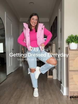 Pink always makes everything better 🩷🌸🎀 🔗 on my LTK  #petiteandcurvy #shortandcurvy #shortgirfashion #fullerbustbestie #petitefashion #shortgirljeans #petitedenim 