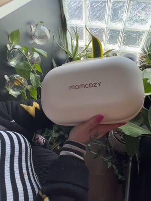 So excited to use this mobile pump and make my Momcozy registry 1/15 to enter to win the lucky draw! @momcozyofficial 💝 Join this baby registry program, check 🔗 in my bio.  #momcozybabyregistry #momcozybreastpump #mobileflow #breastpump #momcozynursingbra #nursingbra 