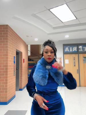 YOU SEE I AM STANDING ON BIG ROYAL BLUE & PURE WHITE BUSINESS!! #sexy #zeta #comingthroug #j16 #zetaphibeta #1920 #zetaphibetasorority #zetaphibetasororityincorporated #chellethecateringcutie #chellethecateringcutie 