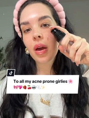 To all my acne prone girlies… I love yall so much! Thank you for believing in me and making me feel like I can follow my dreams even in my 30’s 💖 @Saie @Kosas @makeupbymario @Huda @Huda Beauty @Natasha Denona @ChanelOfficial @Fenty Beauty  #acnesafe #acne #acnesafemakeup #makeup #acneproneskin #makeuptutorial #acnesafeproduct #cleanmakeup 