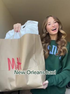 shopping when visiting colleges is actually my favorite thing because they always have different stuff in each state HAHA #fyp #viral #shopping #fashion #urbanoutfitters #HANDM #shoppingaddict #grwm #tulane #neworleans #clothes #shoppinghaul #haul #haultok #hauls #viralhaul 