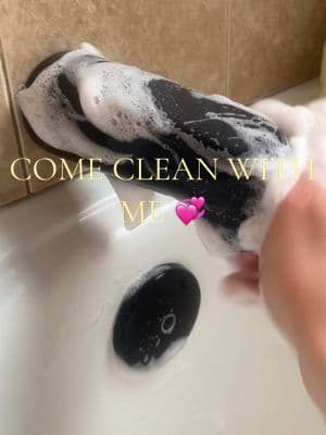 CLEANING LIFE 💪🏼✨🧼 #cleaningtiktok #cleaninghacks #cleaningbusiness #cleaningbusinessowner #cleaningbrushes #fyp #fypupstate #cleanerlife #tiredbutgoinglol #cleaningvideos #fypviralシ #fypシ #fypcleaners #cleaninglady #sidehustlesecrets #fulltimecleaner #pov #cleaningproducts  Ps. Toilet/floor/bath brushes are labeled so dont come for me lol 