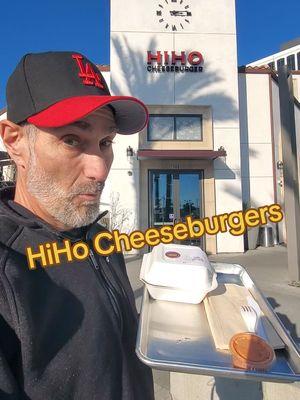 Tasty burgers without the bun #cheeseburgers #burgers #hiho #marinadelrey #food #nobread 