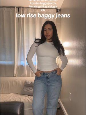 just thrifted these perfect low rise baggy jeans 👖 #lowrisejeans #lowrisebaggyjeans #baggyjeans #thrift #thriftedjeans 