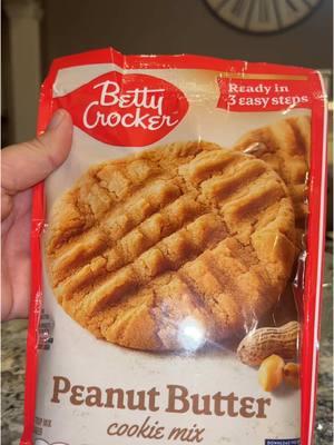 Valentine’s Day peanut butter cookies @Betty Crocker @Hershey’s #ValentinesDay #valentinessweets #peanutbutter #peanutbutterlover #yummy #valentinesday2024 #bettycrocker 