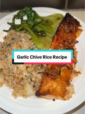 Garlic Chive Rice Recipe! So easy and delicious to make 🫶🏻 • • • #rice #friedrice #garlicrice #garlic #easymeals 