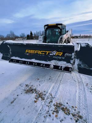 13 feet wide open @amiattachments reactor #johnnybstreesandservice #hydraulicwingplow #snowfighters #dakotalogger #diesel #ami #snowplow #bobcatequipment #iambobcat #wearebobcat #a770 #skidsteerssuck #allwheelsteer @Ćãrter44 @AdareMachinery 