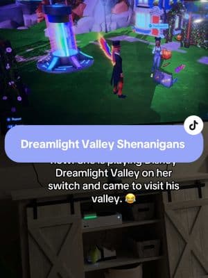 Disney Dreamlight Valley is a whole family affair now 😂. #DisneyDreamlightValley #disneydreamlightvalleygame #dreamlightvalley 