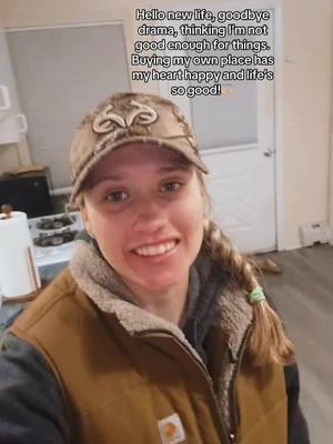 #countrygirl #mynewhome #fypシ゚viral #selfimprovement #fypシ゚viral #newbeingings #lifeonafarm #barngirl 