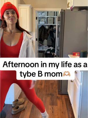 Afternoon in my life after I workout. Motherhood has made me SO Type B. 🫣 This was the random time I had between lunch and picking my daughter up from school! I still have so much stuff to declutter and get rid of. SOS 😆🫣 also follow me on IG ashley_sandmire 🫶🏼#creatorsearchinsights #afternoonroutine #routineasamom #morninginmylife #sahmdiml #diml #fyp #tiktokban  @ACTA @HYDROJUG @Ninja Kitchen @kaxi.co 