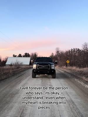 Don’t look at my dirty ah rig #fyp #67powerstroke #platinum #ford #diesel #trucktok #f250powerstroke #relatable #relateablequotes #foryouu 