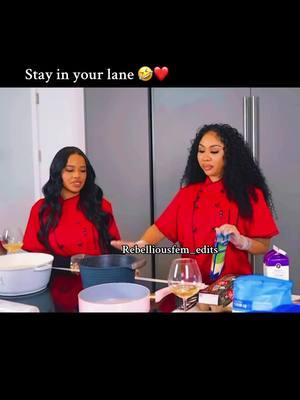 (Therealkylesister) Ari & Taina #fyp #ari #taina #cookingathometiktoktv #friends #family #Love #clips #influencers #youtube #foryoupage #fypシ゚viral #fypシ 