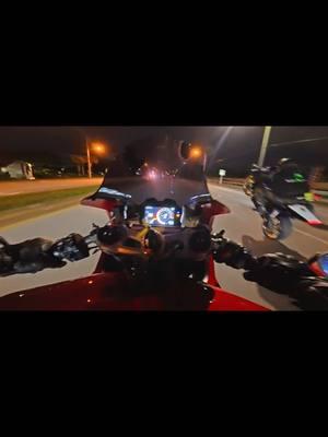 @insta360_official #fyp #viral #trending #s1kvinny #ducativ4 #ducati #paniglev4 