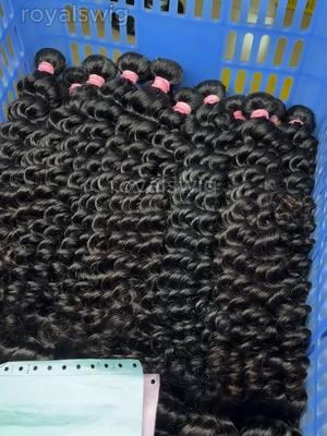 Only sale 100% human hair factory direct. Ship all over the world. Contact me in bio get factory wholesale price #royalswig #humanhair #rawhair #hairfactory #hairbusinessowner #hairvendor #hairwholesale #hairsuppliers 