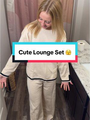 Soooo comfyyy 😳 #2pcset #womensclothing #OOTD #outfit #fit #2pieceset #2piece #2piecesets #2pcsets #2pcs #clothes #comfy #loungewear  #viralvideo #trending #fyp #foryoupage #tiktokmademebuyit #tiktokshopfinds   #TikTokShop   #starcreatorcompetition  #tiktokshopcreatorpicks