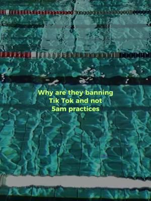 No one should dive in the pool before the sun is up ever. #collegeathlete #collegeathletes #wintertrainingvibe #swimmers #swimmer #swimteam #swimlife #swimtraining 