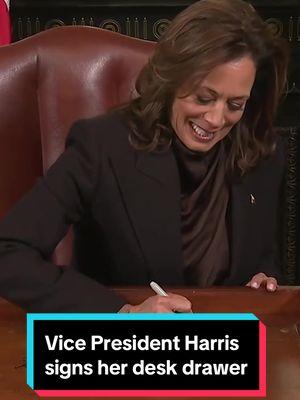 WATCH: Vice President Kamala Harris marks her final days in the Biden administration by adding her signature to her ceremonial office desk. #kamala #harris #vicepresident  #politics 