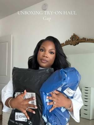 A little @gap try-on haul for ya - shoutout to @kara davis for putting me on to the Barrel Sweat Pants! My life will never be the same 😭🙌🏾 Which items do you love and which do you think I should leave? #midsizefashion #tryonhaul #gap #gaphaul #blackgirltiktok #plussizeedition 